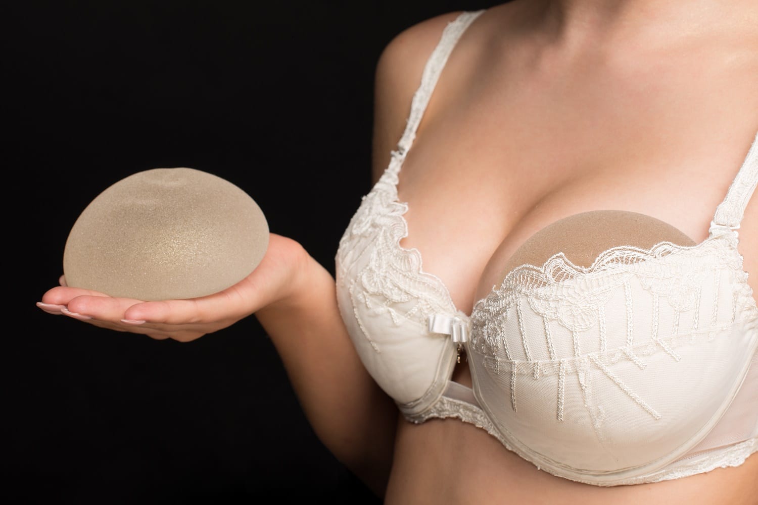 What’s the Deal with Cup Size & CCs for Breast Implants?